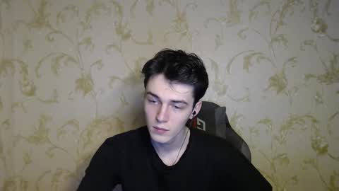 traqqq online show from January 13, 10:04 pm