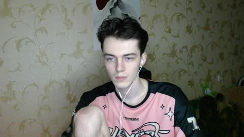 Snapshot of xtraqqq chatting on April 10, 10:03 pm traqqq online show from April 10, 10:03 pm