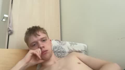 Snapshot of xtraxxlucas chatting on May 1, 6:40 am xtraxxlucas online show from May 1, 6:40 am