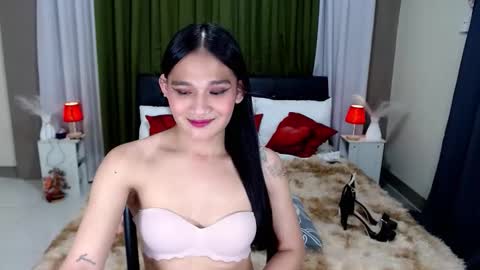 xtspetitehugecock online show from February 28, 3:40 am