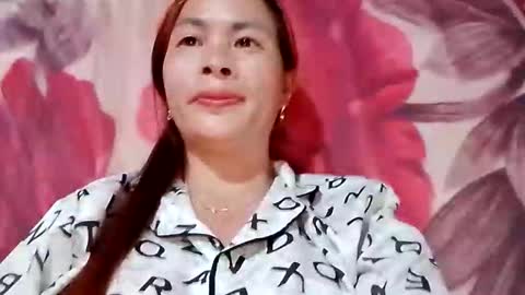 xuxulove00 online show from October 13, 4:45 am