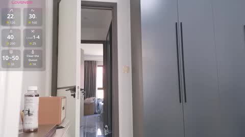 xuyihan online show from March 18, 5:43 am