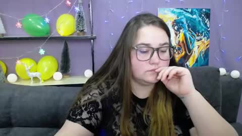 Snapshot of xx_daniella_xx chatting on January 18, 11:43 am xx daniella xx online show from January 18, 11:43 am