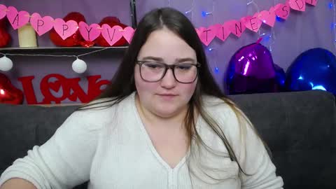 Snapshot of xx_daniella_xx chatting on February 14, 8:26 pm xx daniella xx online show from February 14, 8:26 pm