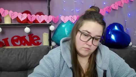 Snapshot of xx_daniella_xx chatting on February 20, 6:17 am xx daniella xx online show from February 20, 6:17 am