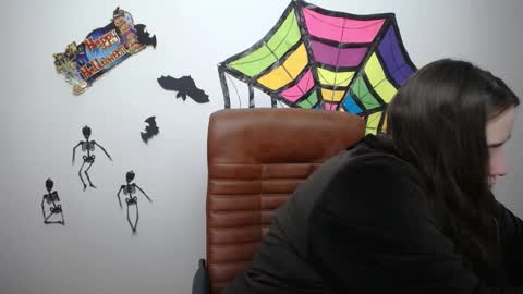 Snapshot of xx_daniella_xx chatting on October 29, 7:21 am xx daniella xx online show from October 29, 7:21 am