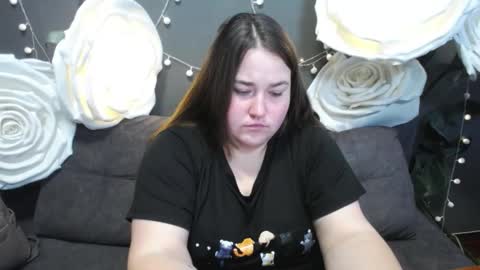 Snapshot of xx_daniella_xx chatting on November 21, 8:35 am xx daniella xx online show from November 21, 8:35 am