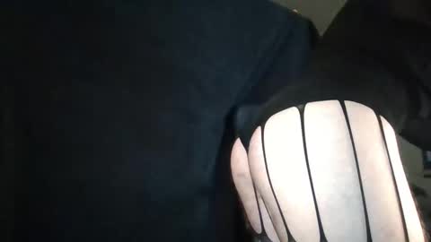 Snapshot of xxartevil chatting on May 22, 2:51 am xartevil online show from May 22, 2:51 am