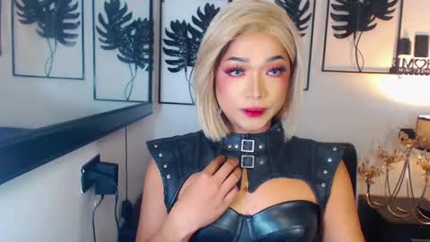xxasian_goddessxx online show from May 10, 3:39 pm