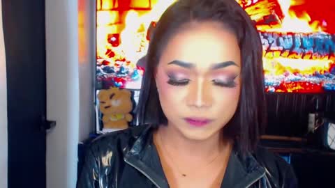 xxasian_goddessxx online show from May 28, 6:27 pm