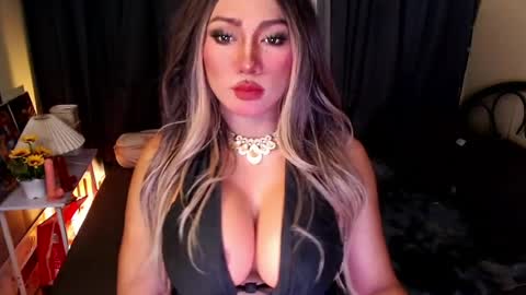cinddy online show from May 11, 8:42 am