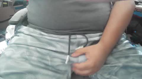 xxdadbod4ladiesxx online show from May 1, 7:18 pm