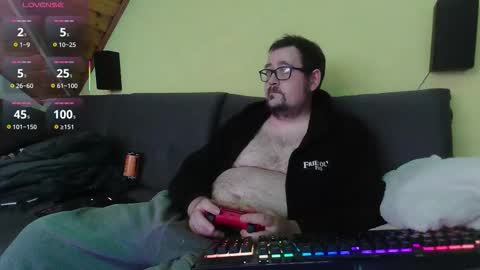 Snapshot of xxevoker chatting on October 14, 11:33 am xxevoker online show from October 14, 11:33 am