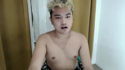 Loyd online show from February 17, 8:04 pm