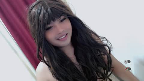 Snapshot of xxhotloyd_cummerx chatting on August 2, 11:19 am Loyd online show from August 2, 11:19 am
