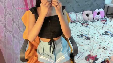 Aya online show from June 8, 1:55 pm
