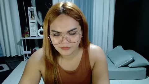 Snapshot of xxkylie_smithxx chatting on December 14, 10:42 am Kylie Smith online show from December 14, 10:42 am