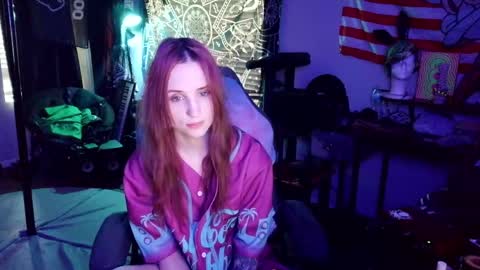 Snapshot of xxlilithmoonxx chatting on May 17, 12:30 am Lilith online show from May 17, 12:30 am