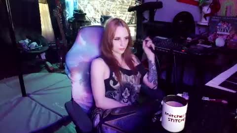 Snapshot of xxlilithmoonxx chatting on June 28, 12:05 am Lilith online show from June 28, 12:05 am