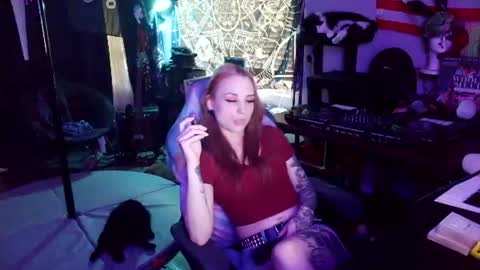 Snapshot of xxlilithmoonxx chatting on July 6, 1:13 am Lilith online show from July 6, 1:13 am
