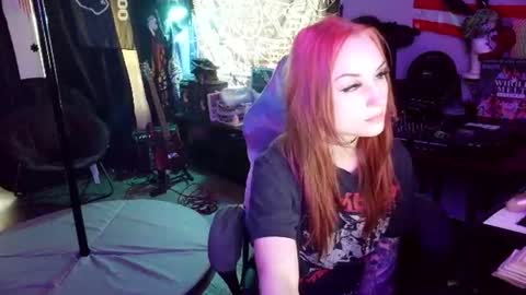 Snapshot of xxlilithmoonxx chatting on July 28, 11:37 pm Lilith online show from July 28, 11:37 pm