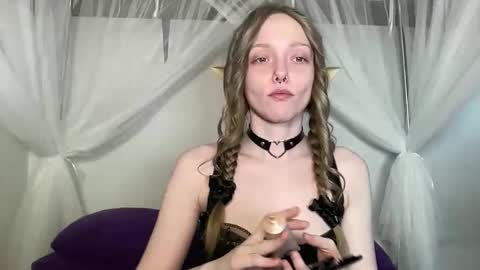 Snapshot of xxloveanastasia chatting on May 8, 2:33 pm LoveAnastasia online show from May 8, 2:33 pm