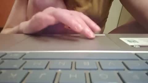 Snapshot of xxmariebliss chatting on July 23, 1:58 am xxmariebliss online show from July 23, 1:58 am