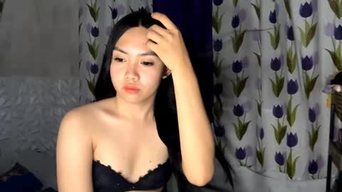 MollyGrande online show from May 28, 3:31 pm