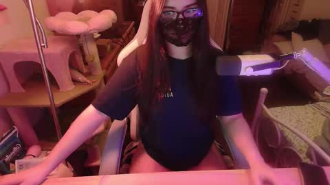 coco online show from March 8, 4:27 am