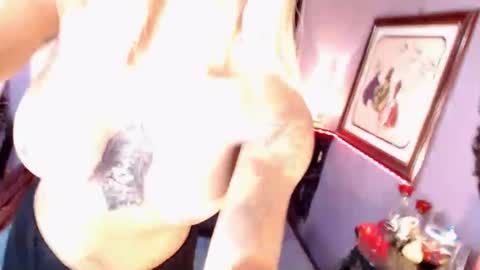 urperfection kelly online show from January 3, 11:01 pm