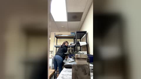 Snapshot of xxsavagedesiresxx chatting on March 26, 6:35 pm xxsavagedesiresxx online show from March 26, 6:35 pm