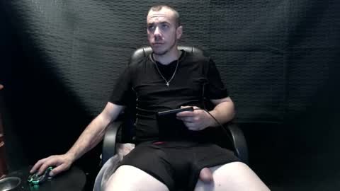 Snapshot of xxscubastevexxx chatting on November 19, 1:33 pm xxScubaStevexx online show from November 19, 1:33 pm