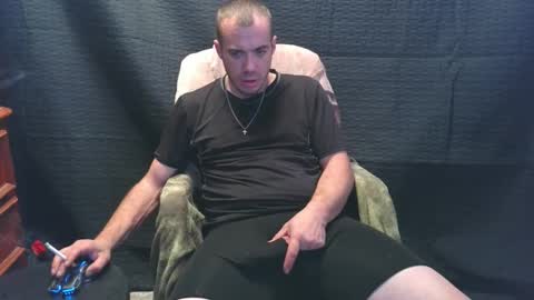 Snapshot of xxscubastevexxx chatting on November 22, 8:24 am xxScubaStevexx online show from November 22, 8:24 am