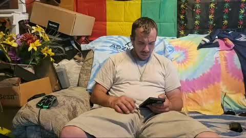 Snapshot of xxscubastevexxx chatting on June 3, 4:45 pm xxScubaStevexx online show from June 3, 4:45 pm