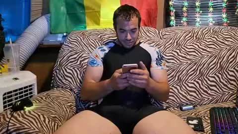 Snapshot of xxscubastevexxx chatting on June 29, 8:31 pm xxScubaStevexx online show from June 29, 8:31 pm