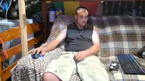 Snapshot of xxscubastevexxx chatting on July 28, 2:40 am xxScubaStevexx online show from July 28, 2:40 am