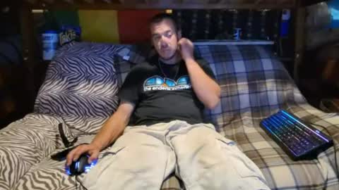 Snapshot of xxscubastevexxx chatting on July 29, 5:38 am xxScubaStevexx online show from July 29, 5:38 am