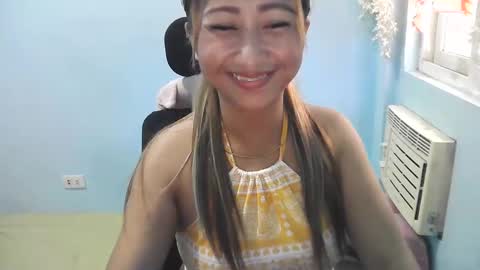 Snapshot of xxsugarpopxx chatting on May 24, 5:45 am xxsugarpopxx online show from May 24, 5:45 am