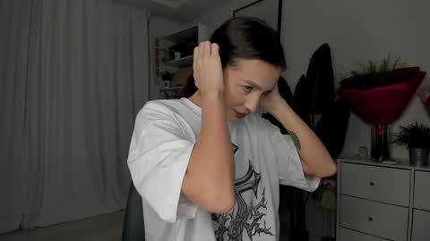 xxx_leila online show from December 3, 6:26 am