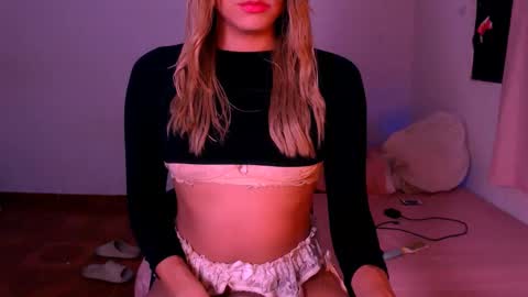 Chiara online show from January 1, 5:22 am