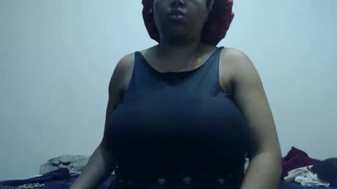 Ayanda online show from December 3, 10:24 am