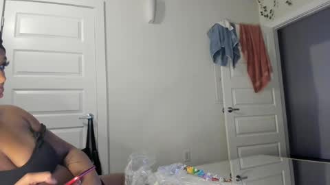 Snapshot of xxxdanidoomsdayxxx chatting on February 9, 2:17 am Danielle online show from February 9, 2:17 am