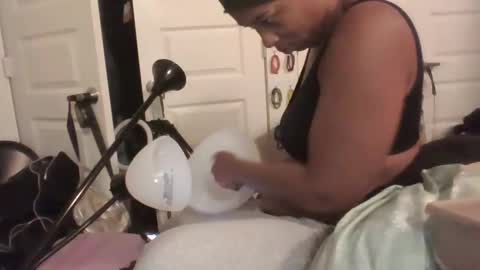 Snapshot of xxxdanidoomsdayxxx chatting on March 8, 11:39 pm Danielle online show from March 8, 11:39 pm