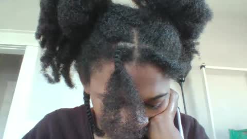 Snapshot of xxxdanidoomsdayxxx chatting on November 5, 3:01 pm Danielle online show from November 5, 3:01 pm