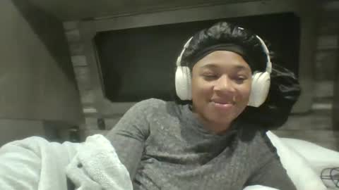 Danielle online show from February 18, 6:42 am