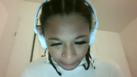 Danielle online show from June 13, 9:51 am