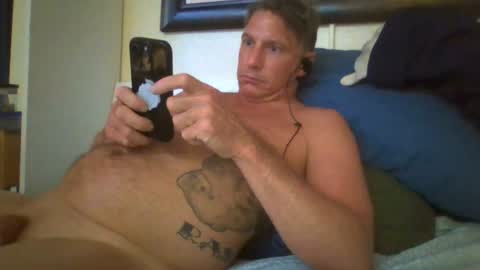 Snapshot of xxxelentdick chatting on July 11, 10:44 pm deeeeznutz online show from July 11, 10:44 pm