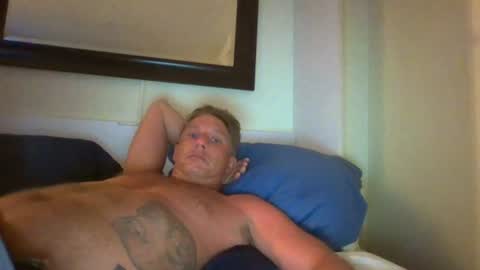 Snapshot of xxxelentdick chatting on July 18, 7:12 am deeeeznutz online show from July 18, 7:12 am