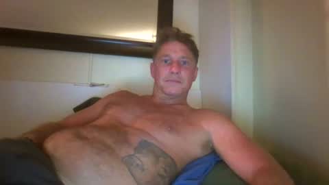 Snapshot of xxxelentdick chatting on July 22, 5:54 am deeeeznutz online show from July 22, 5:54 am