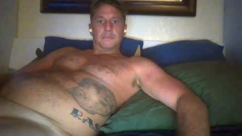 Snapshot of xxxelentdick chatting on July 23, 6:22 am deeeeznutz online show from July 23, 6:22 am